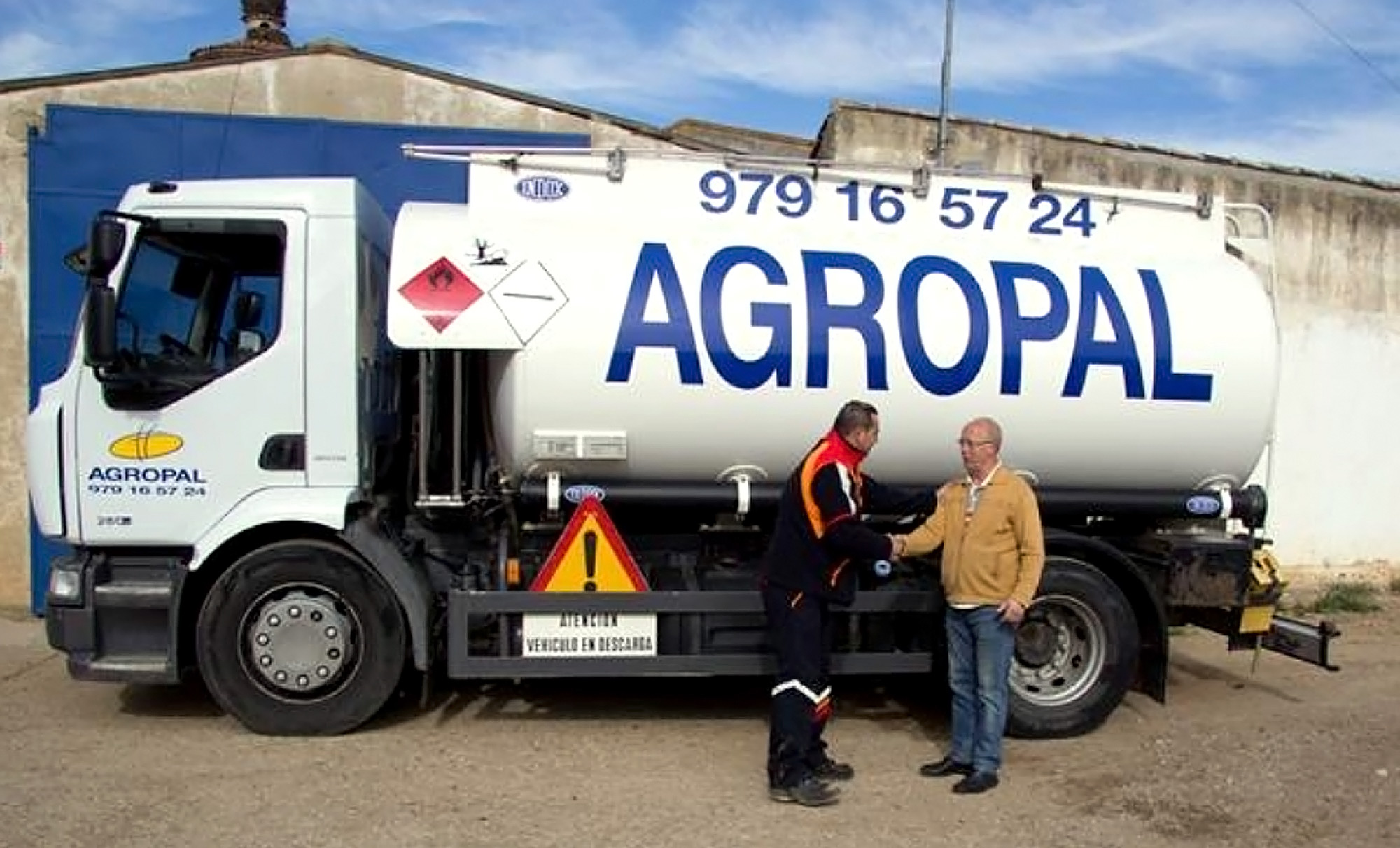 camion combustible 2